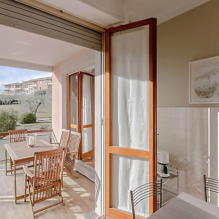Natural Chic - Close To City Center And Beach - Parking Desenzano del Garda Eksteriør billede