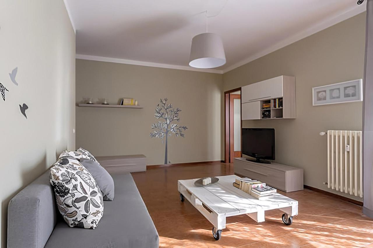 Natural Chic - Close To City Center And Beach - Parking Desenzano del Garda Eksteriør billede